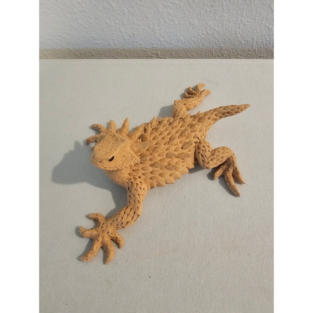 Handmade Clay Horned Toad Lizard Figurine Tan Terracotta Vintage 1998